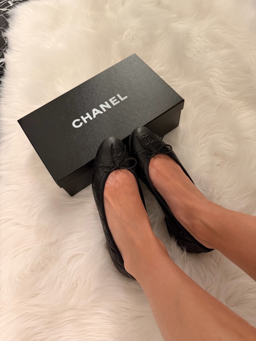 Vintage Chanel flats 🖤